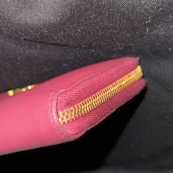 Prada zip around wallet - Picture 14 of 14